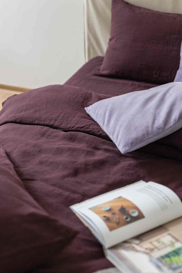 Deep Purple linen duvet cover set (4)