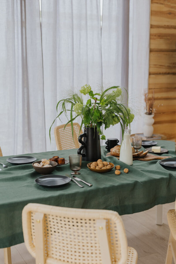 Forest Green linen tablecloth (3)