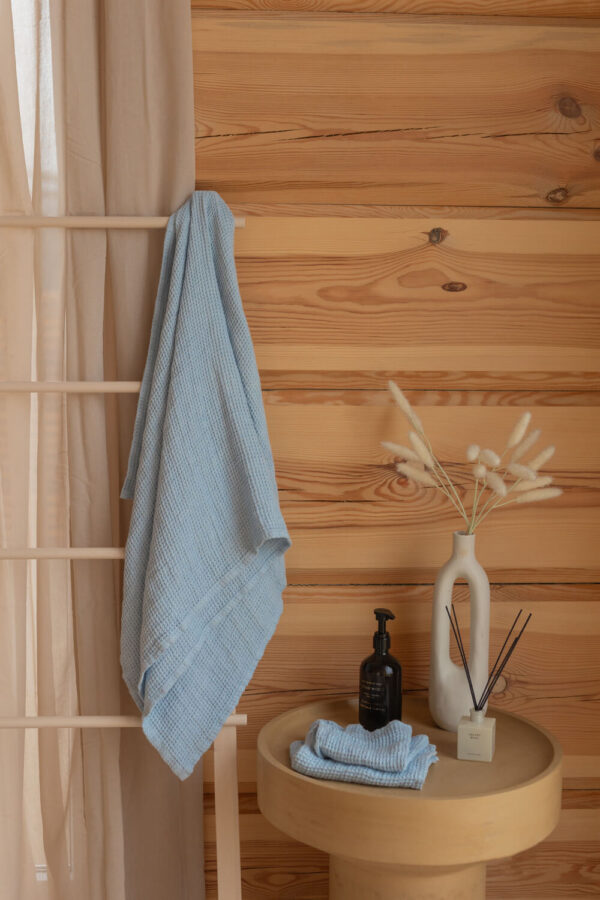 Linen waffle towel in Sky Blue (3)