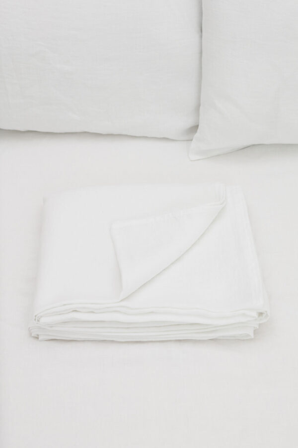 White linen flat sheet