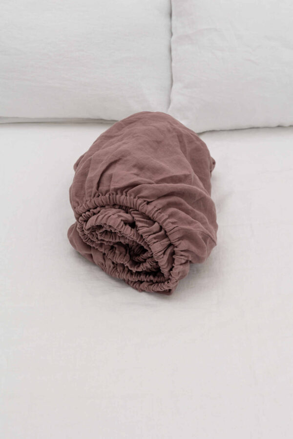 Woodrose linen fitted sheet