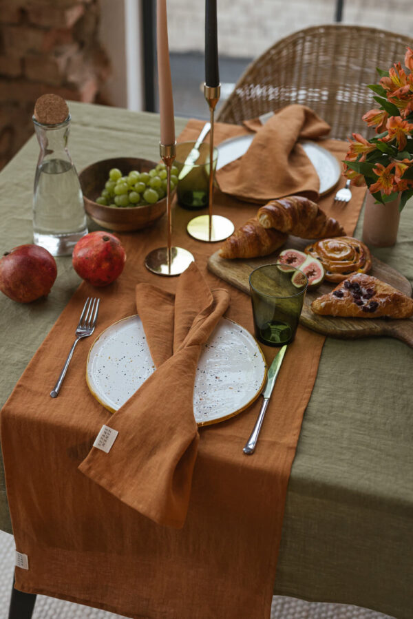 Cinnamon linen table runner (3)