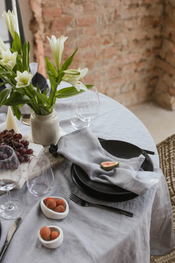 Light Grey linen tablecloth (3)