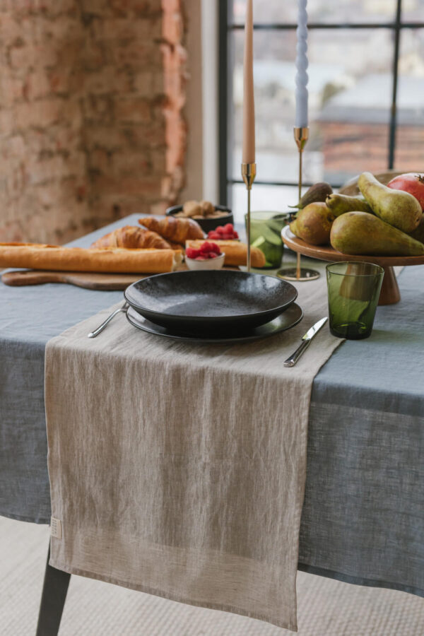 Natural Melange linen table runner (3)