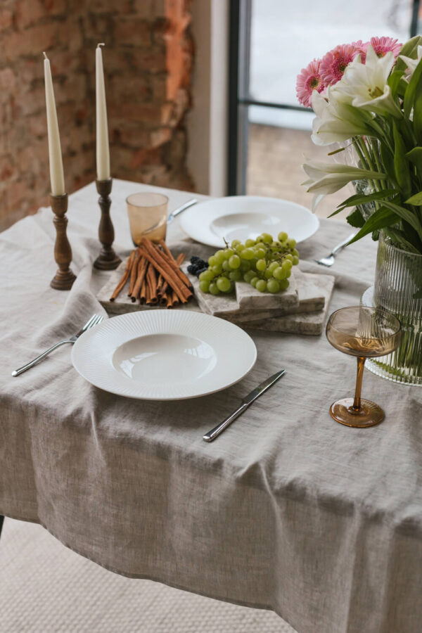 Natural Melange linen tablecloth (3)