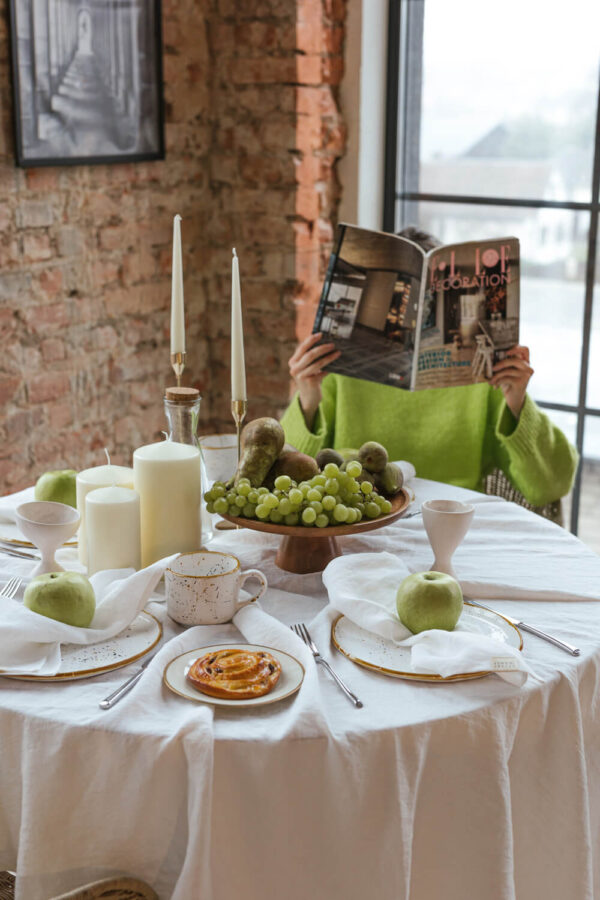 White linen tablecloth (3)