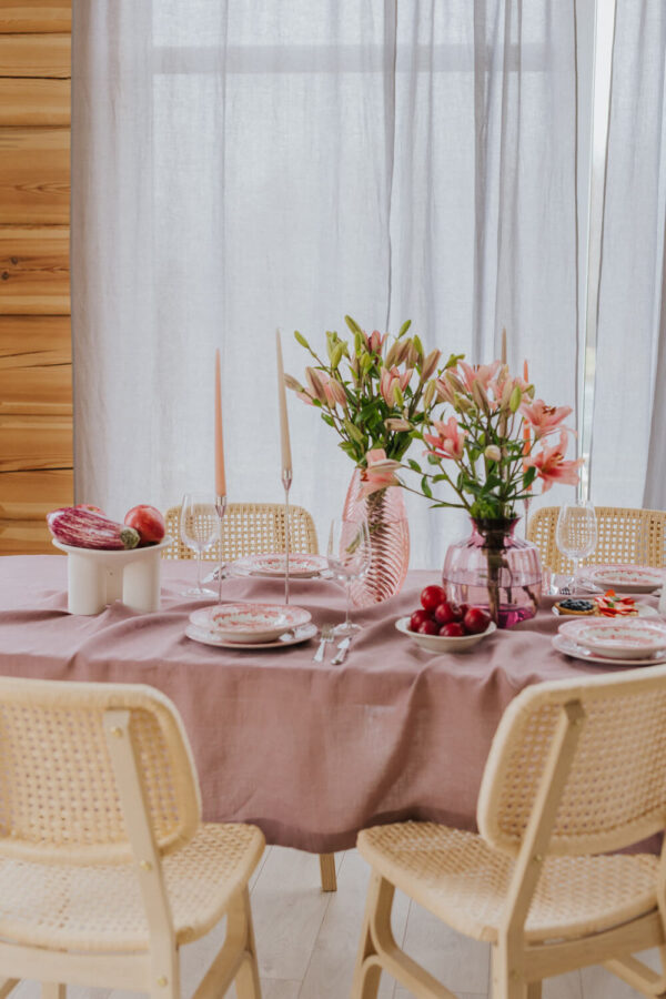 Woodrose linen tablecloth (3)